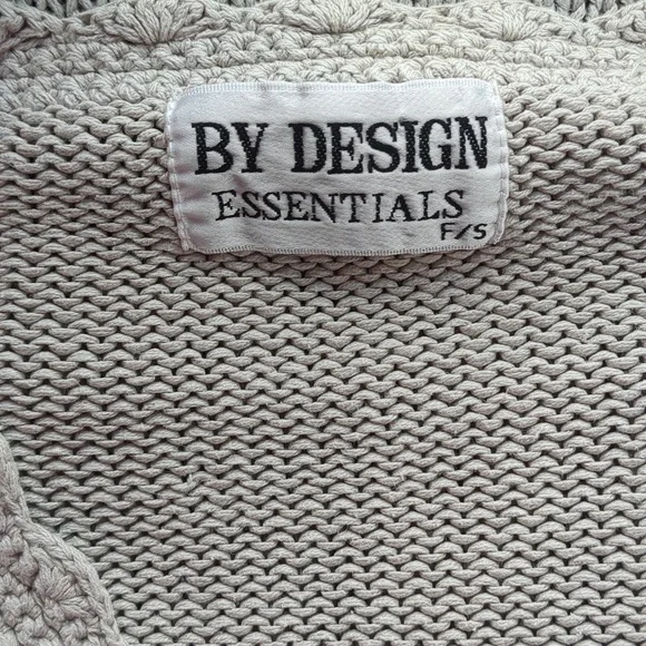 By Design Essentials sweater - Picture 3 of 4